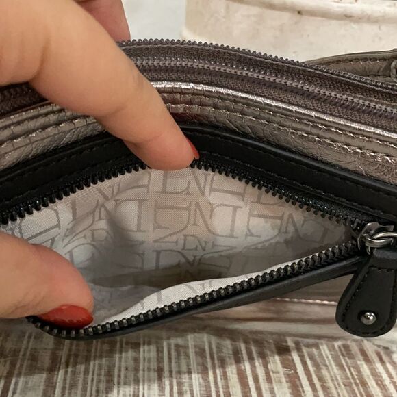 Danielle Nicole Metallic Crossbody Bags - Picture 5 of 16